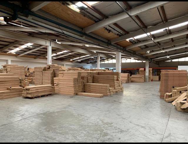 1,724M² FACTORY TO LET IN NEW GERMANY